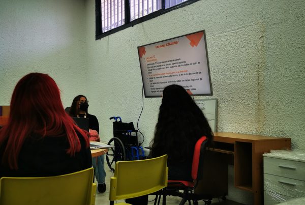 Fotografía durante la presentación de la primera capacitación presencial 2022